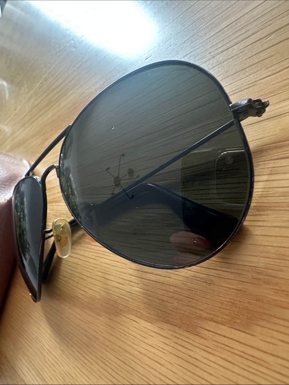 Ray-Ban Men's Black Aviator Sunglasses with Brown Case and Gold Accents - Picture 9 of 11